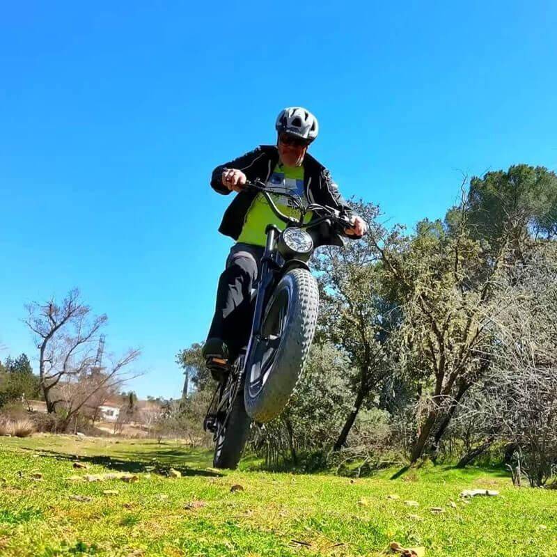 Электровелосипед Cruzzer V8